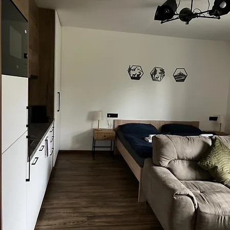 Iq Aparthotel *