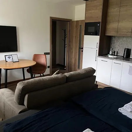Aparthotel Iq *